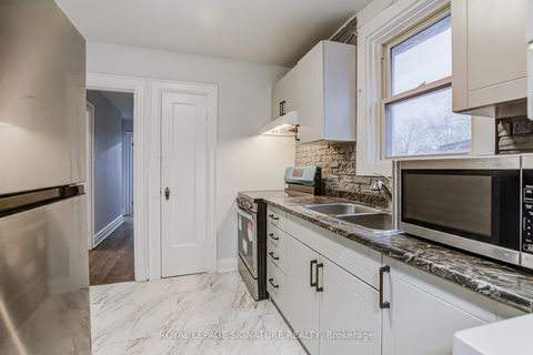 Photo 12 at 290 Coronation Drive, West Hill, Toronto