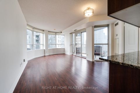 Photo 6 at 1713 - 310 Burnhamthorpe Road W, City Centre, Mississauga