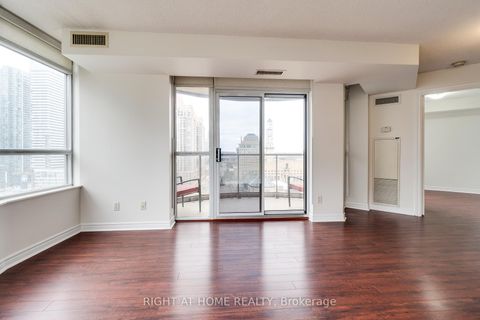 Photo 8 at 1713 - 310 Burnhamthorpe Road W, City Centre, Mississauga