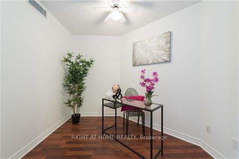 Photo 10 at 1713 - 310 Burnhamthorpe Road W, City Centre, Mississauga