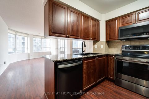 Photo 12 at 1713 - 310 Burnhamthorpe Road W, City Centre, Mississauga