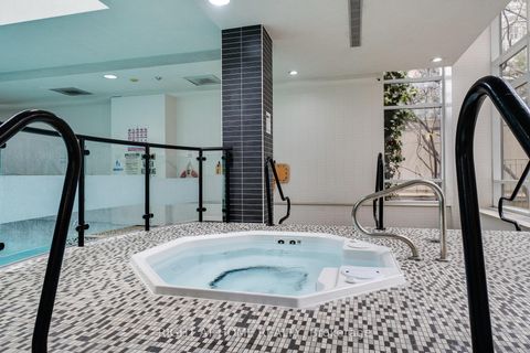 Photo 28 at 1713 - 310 Burnhamthorpe Road W, City Centre, Mississauga