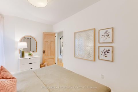 Photo 25 at 4 Adrian Avenue, Pellam Park, Toronto