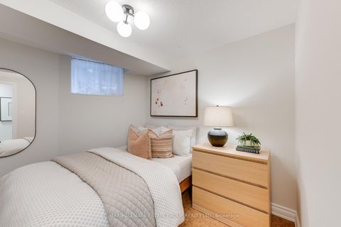 Photo 34 at 4 Adrian Avenue, Pellam Park, Toronto