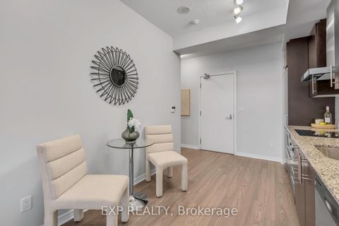 Photo 3 at 2021 - 352 Front Street W, Waterfront Communities C1, Toronto