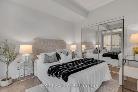 Photo 8 at 2021 - 352 Front Street W, Waterfront Communities C1, Toronto