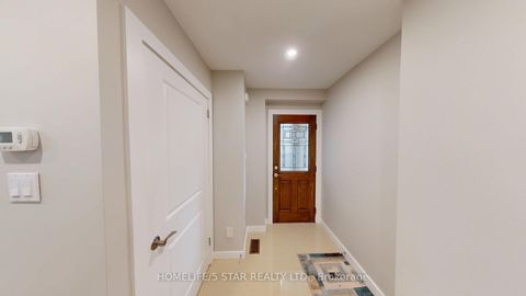 Photo 1 at 42 PILKINGTON Crescent, Brownridge, Vaughan