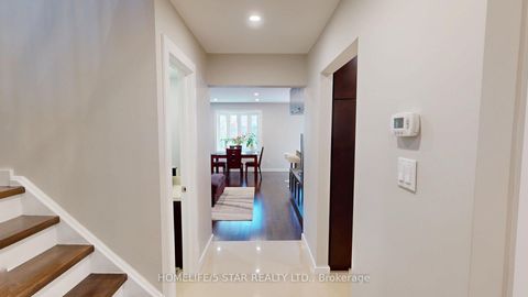 Photo 3 at 42 PILKINGTON Crescent, Brownridge, Vaughan