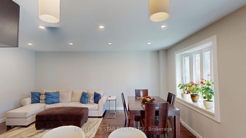 Photo 8 at 42 PILKINGTON Crescent, Brownridge, Vaughan