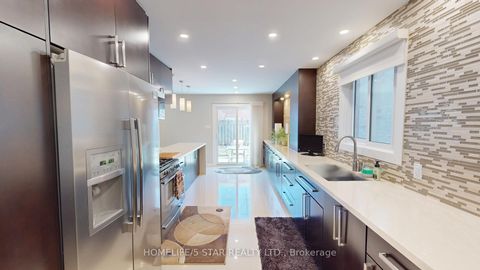 Photo 15 at 42 PILKINGTON Crescent, Brownridge, Vaughan