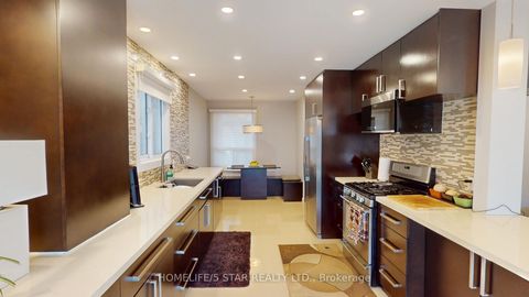 Photo 17 at 42 PILKINGTON Crescent, Brownridge, Vaughan