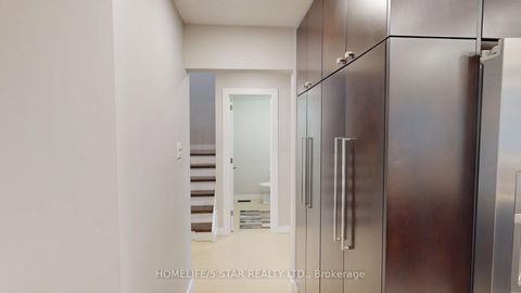 Photo 19 at 42 PILKINGTON Crescent, Brownridge, Vaughan