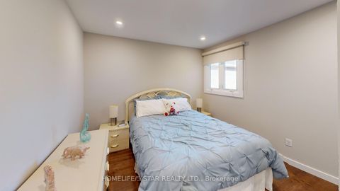 Photo 28 at 42 PILKINGTON Crescent, Brownridge, Vaughan