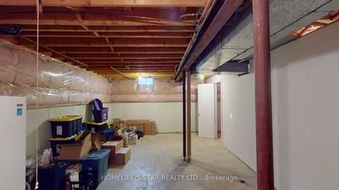 Photo 43 at 42 PILKINGTON Crescent, Brownridge, Vaughan