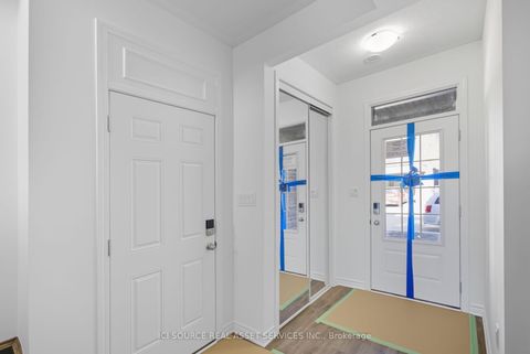 Photo 2 at 16 Pearen Lane, Rural Barrie Southwest, Barrie