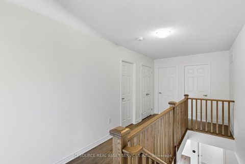 Photo 10 at 16 Pearen Lane, Rural Barrie Southwest, Barrie