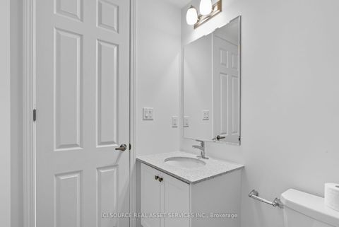 Photo 18 at 16 Pearen Lane, Rural Barrie Southwest, Barrie