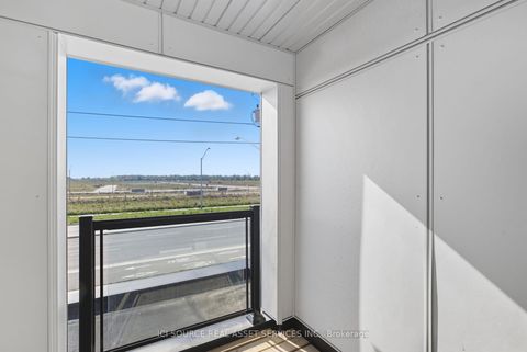 Photo 23 at 16 Pearen Lane, Rural Barrie Southwest, Barrie