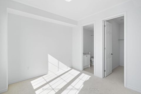 Photo 26 at 16 Pearen Lane, Rural Barrie Southwest, Barrie