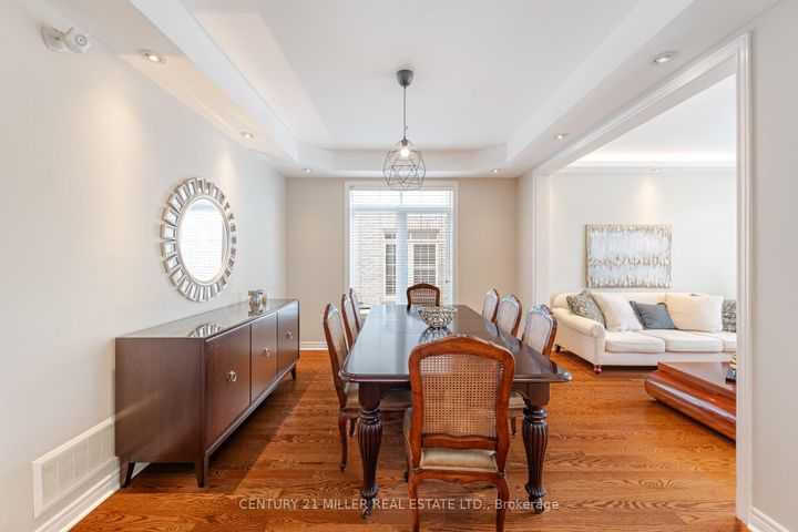 Photo 8 at 2098 Wildfel Way, BC Bronte Creek, Oakville