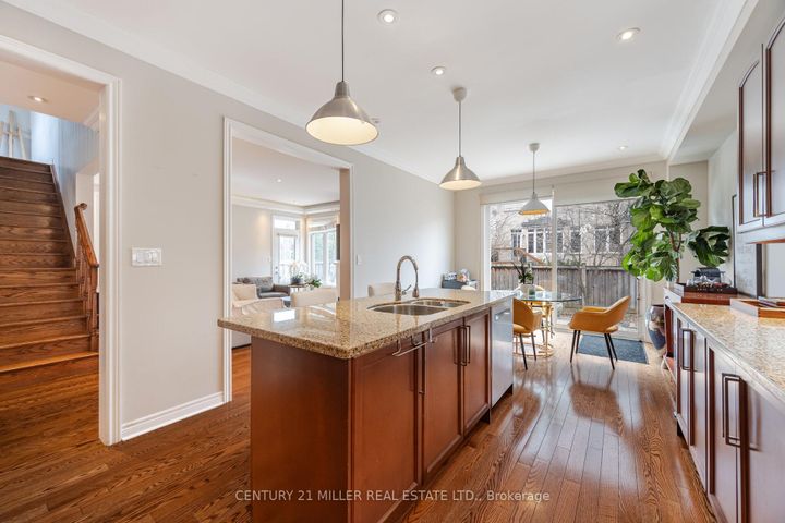 Photo 10 at 2098 Wildfel Way, BC Bronte Creek, Oakville