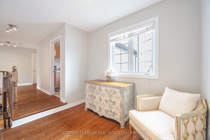 Photo 26 at 2098 Wildfel Way, BC Bronte Creek, Oakville