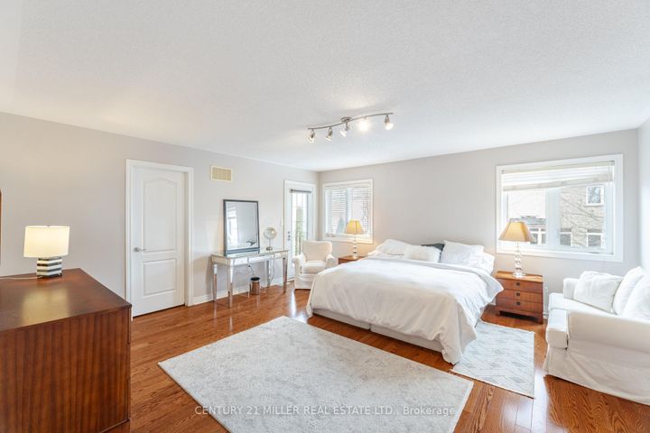 Photo 27 at 2098 Wildfel Way, BC Bronte Creek, Oakville