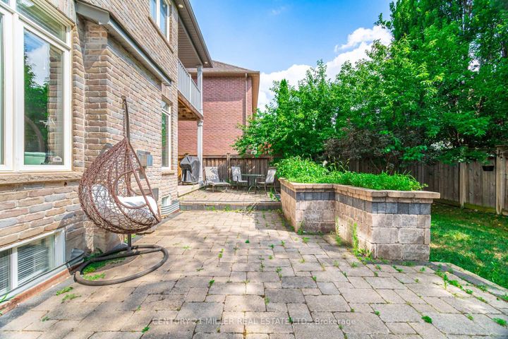 Photo 46 at 2098 Wildfel Way, BC Bronte Creek, Oakville