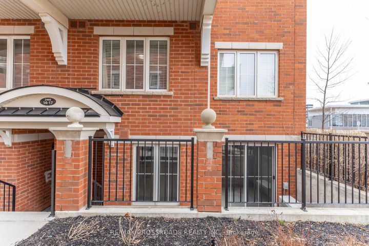 Photo 4 at 16 - 2460 Post Road, RO River Oaks, Oakville