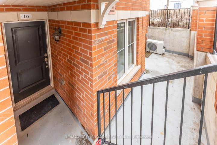 Photo 5 at 16 - 2460 Post Road, RO River Oaks, Oakville