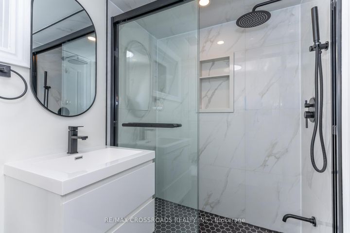 Photo 24 at 16 - 2460 Post Road, RO River Oaks, Oakville