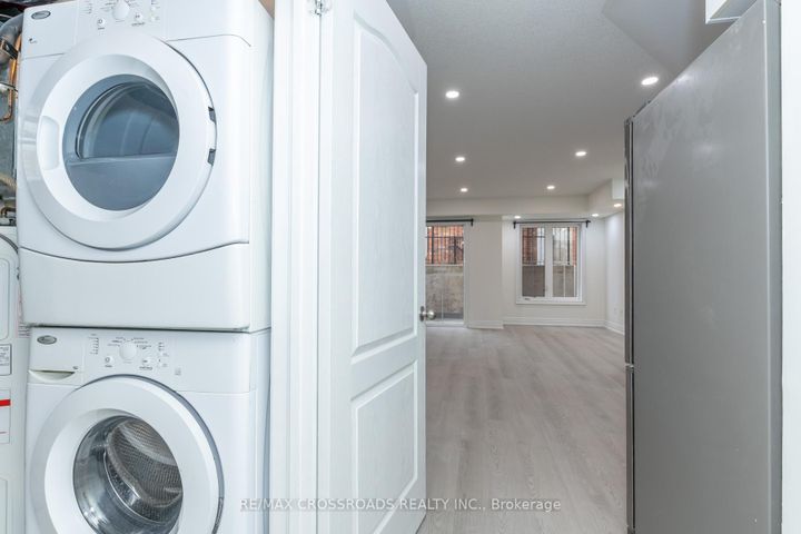 Photo 28 at 16 - 2460 Post Road, RO River Oaks, Oakville