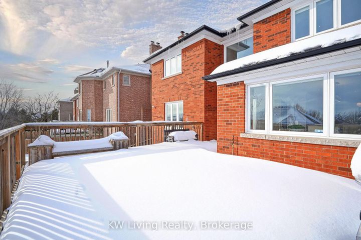 Photo 32 at 29 Mayfair Court, Bayview Hill, Richmond Hill