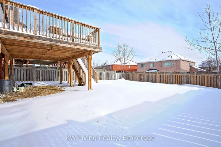 Photo 33 at 29 Mayfair Court, Bayview Hill, Richmond Hill