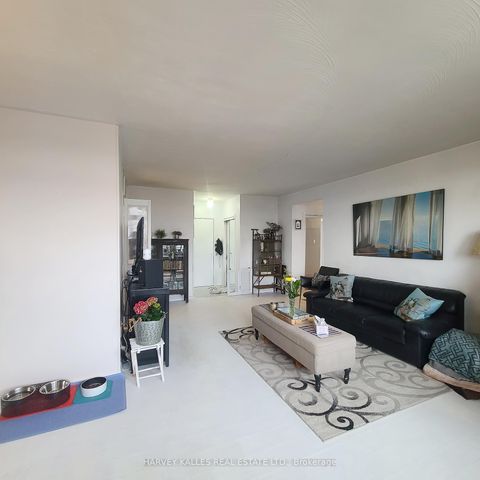 Photo 6 at 703 - 825 Kennedy Road, Ionview, Toronto