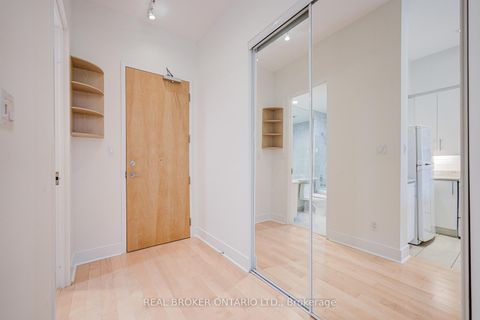 Photo 6 at 406 - 562 Eglinton Avenue E, Mount Pleasant East, Toronto