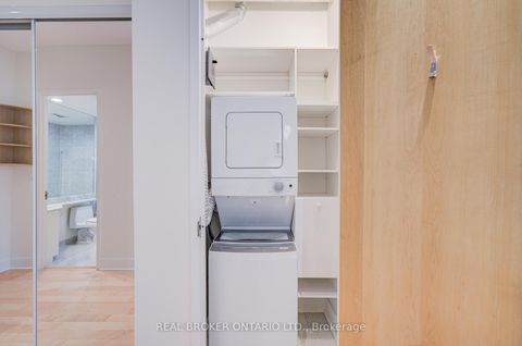 Photo 21 at 406 - 562 Eglinton Avenue E, Mount Pleasant East, Toronto