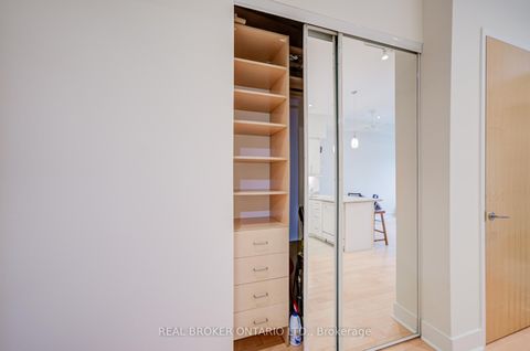 Photo 22 at 406 - 562 Eglinton Avenue E, Mount Pleasant East, Toronto