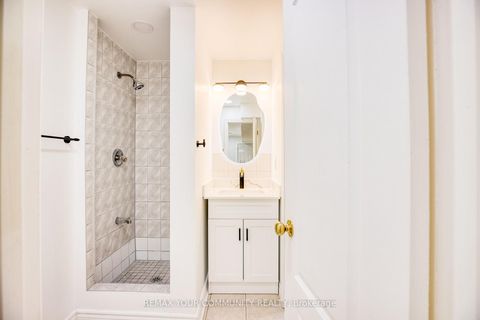 Photo 18 at 57 Abilene Court, Westbrook, Richmond Hill