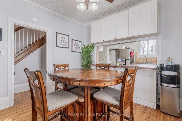 Photo 3 at 20 Cambridge Avenue, Crown Point, Hamilton