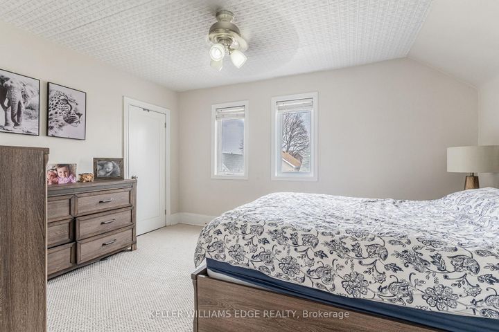 Photo 17 at 20 Cambridge Avenue, Crown Point, Hamilton