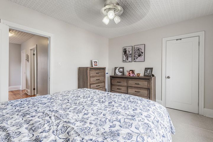 Photo 19 at 20 Cambridge Avenue, Crown Point, Hamilton