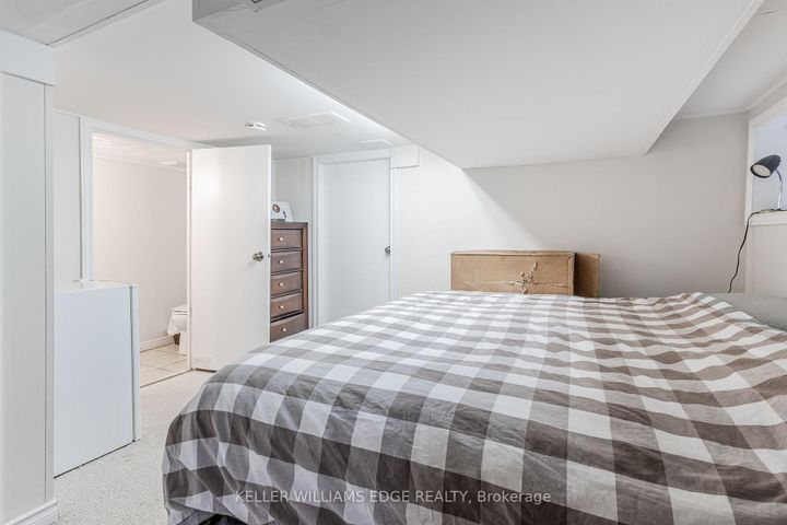 Photo 27 at 20 Cambridge Avenue, Crown Point, Hamilton