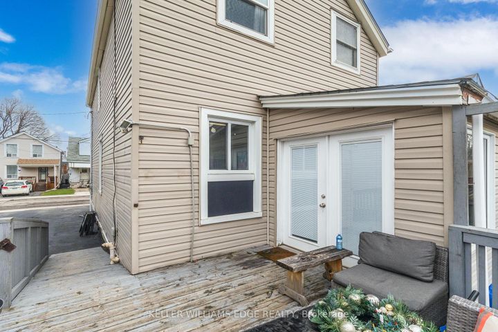 Photo 31 at 20 Cambridge Avenue, Crown Point, Hamilton