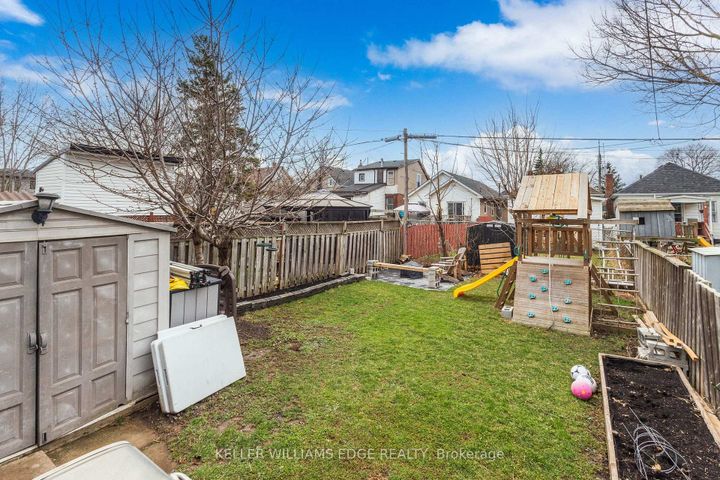 Photo 32 at 20 Cambridge Avenue, Crown Point, Hamilton