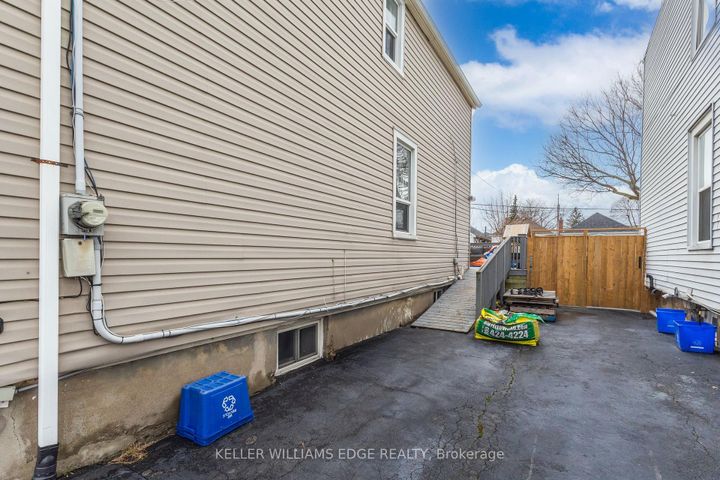 Photo 36 at 20 Cambridge Avenue, Crown Point, Hamilton