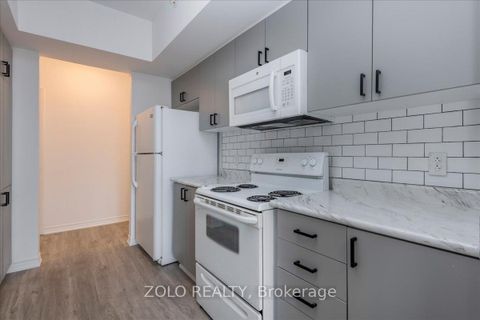 Photo 9 at 402 - 100 Dean Avenue, Painswick South, Barrie