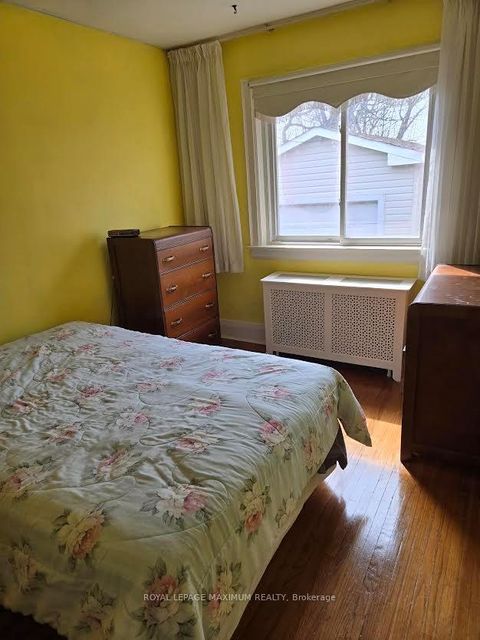 Photo 11 at 26 Landour Avenue, Eglinton West, Toronto