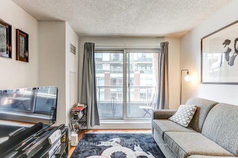 Photo 11 at 911 - 230 King Street E, Moss Park, Toronto