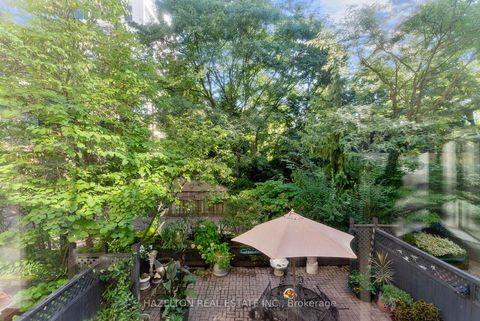 Photo 12 at 211 - 225 Davenport Road, Annex, Toronto